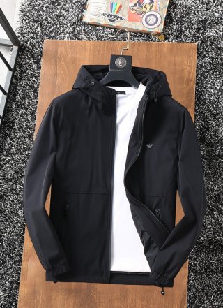 Hoodies & Sweatshirts