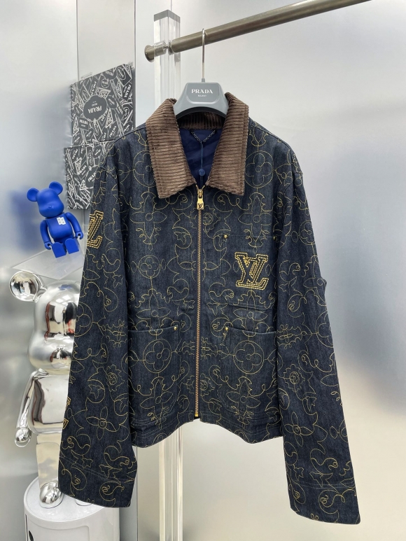 Coats & Jackets Coats & Jackets