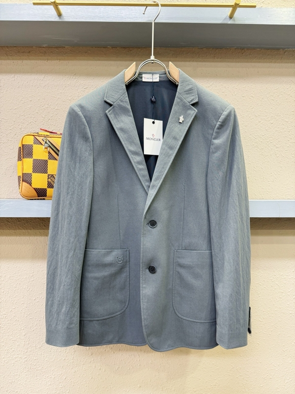 Suit