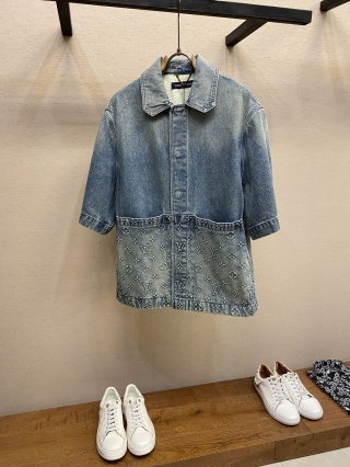 Coats & Jackets Coats & Jackets