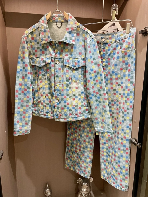 Coats & Jackets Coats & Jackets