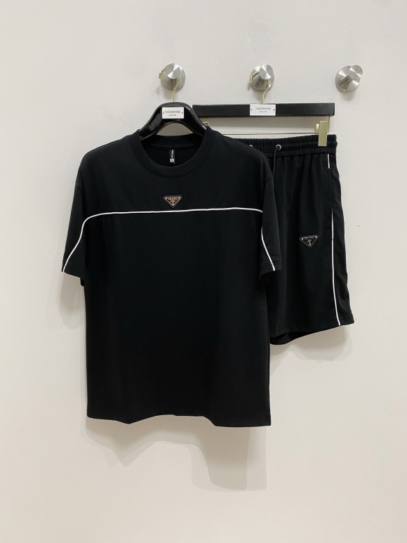 Leisure suit Leisure suit