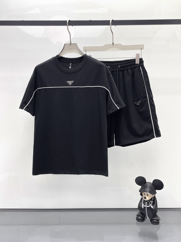 Leisure suit Leisure suit