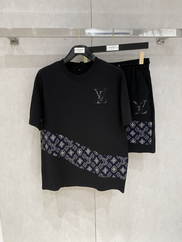 Leisure suit Leisure suit