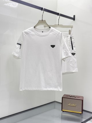 Leisure suit Leisure suit