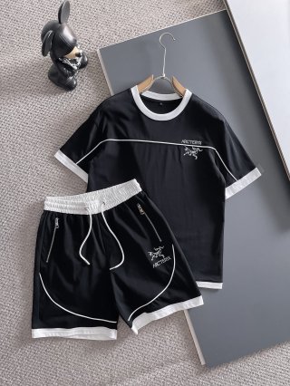 Leisure suit Leisure suit