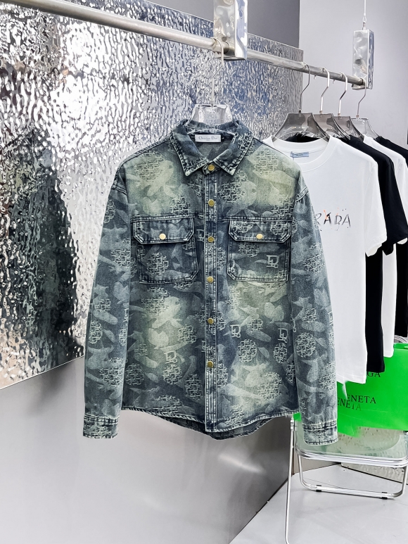 Coats & Jackets Coats & Jackets