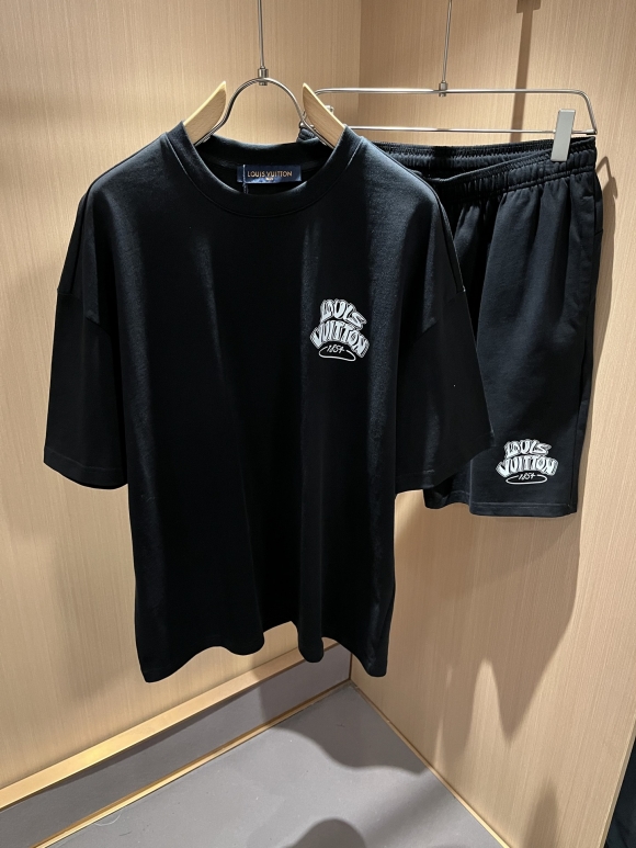 Leisure suit Leisure suit