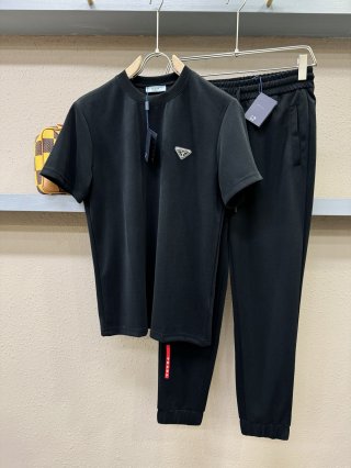 Leisure suit Leisure suit