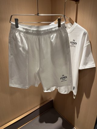 Leisure suit Leisure suit