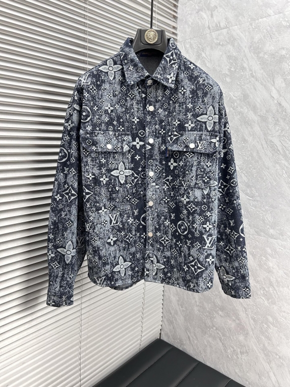 Coats & Jackets Coats & Jackets