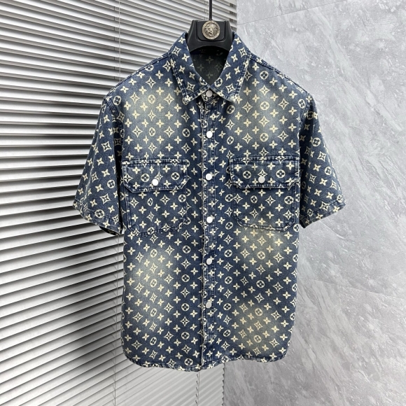 Coats & Jackets Coats & Jackets