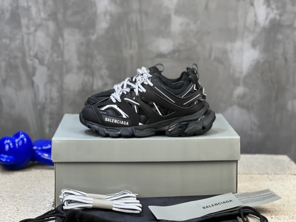 BalenciagaSHOES