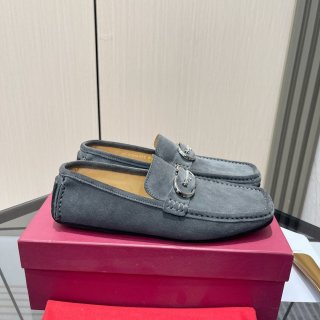 FerragamoSHOES
