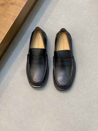 FerragamoSHOES