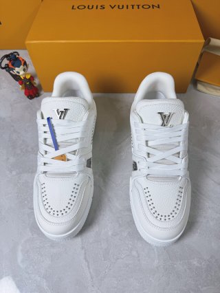LVShoes