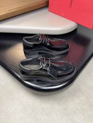 FerragamoSHOES