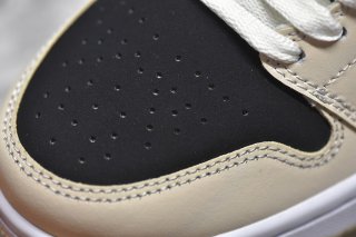 AirJordan1MidSHOES