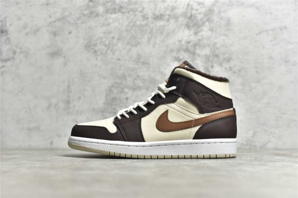 AirJordan1MidSHOES