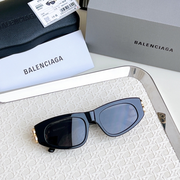 Balenciaga-5