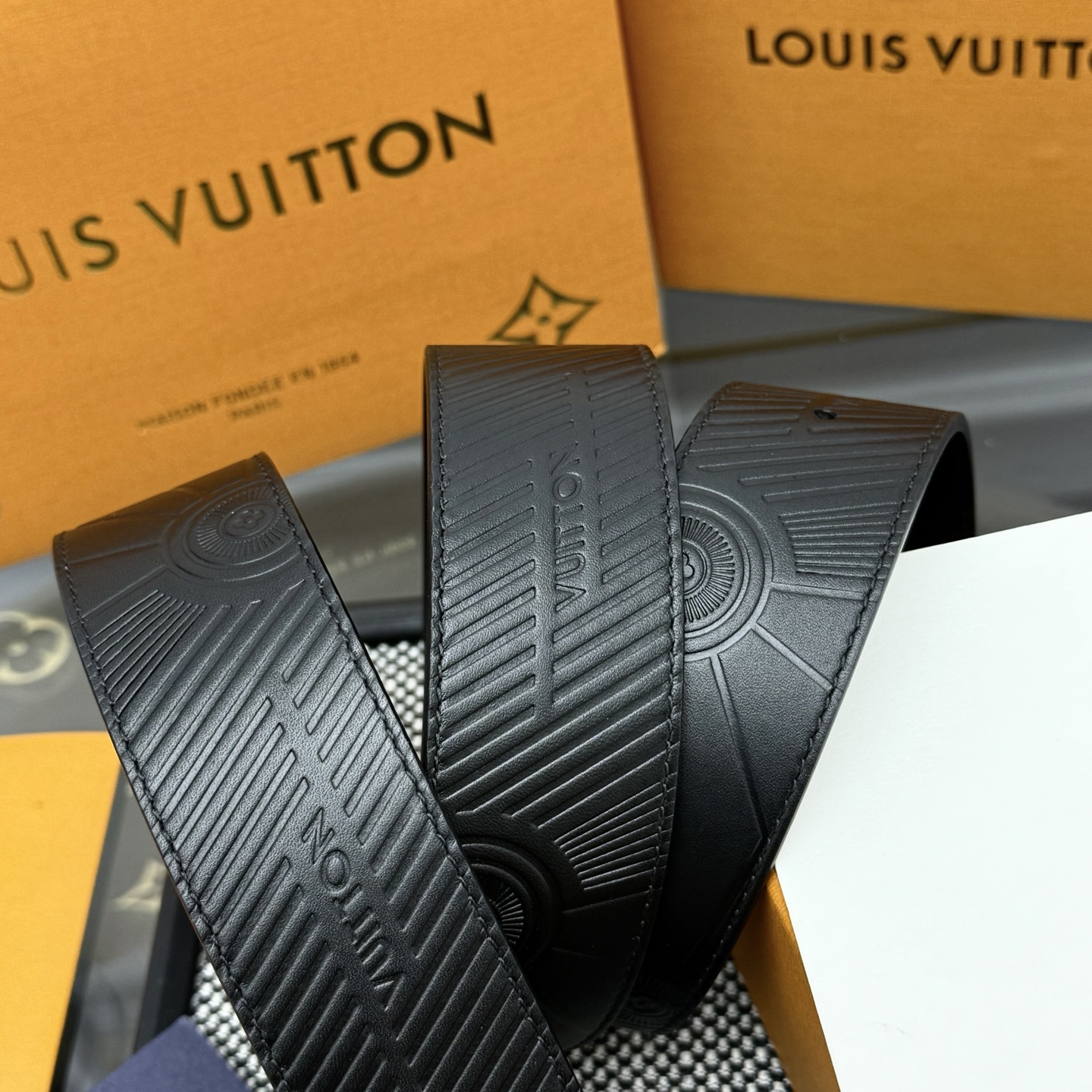 LV-Belts