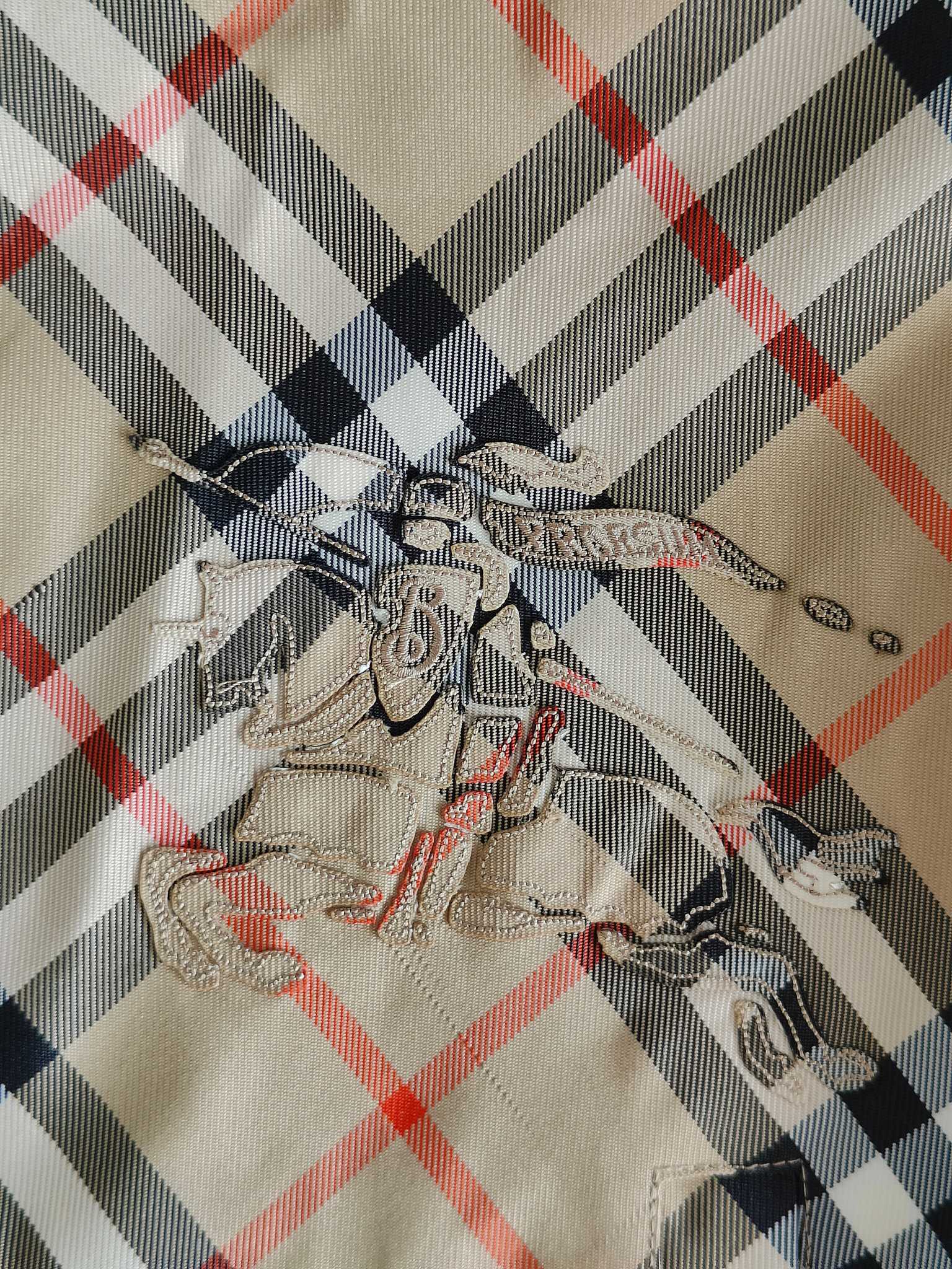 Hoodies & Sweatshirts