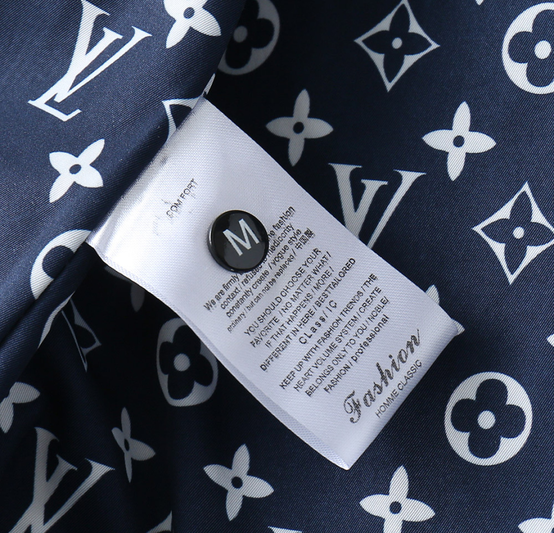 Hoodies & Sweatshirts