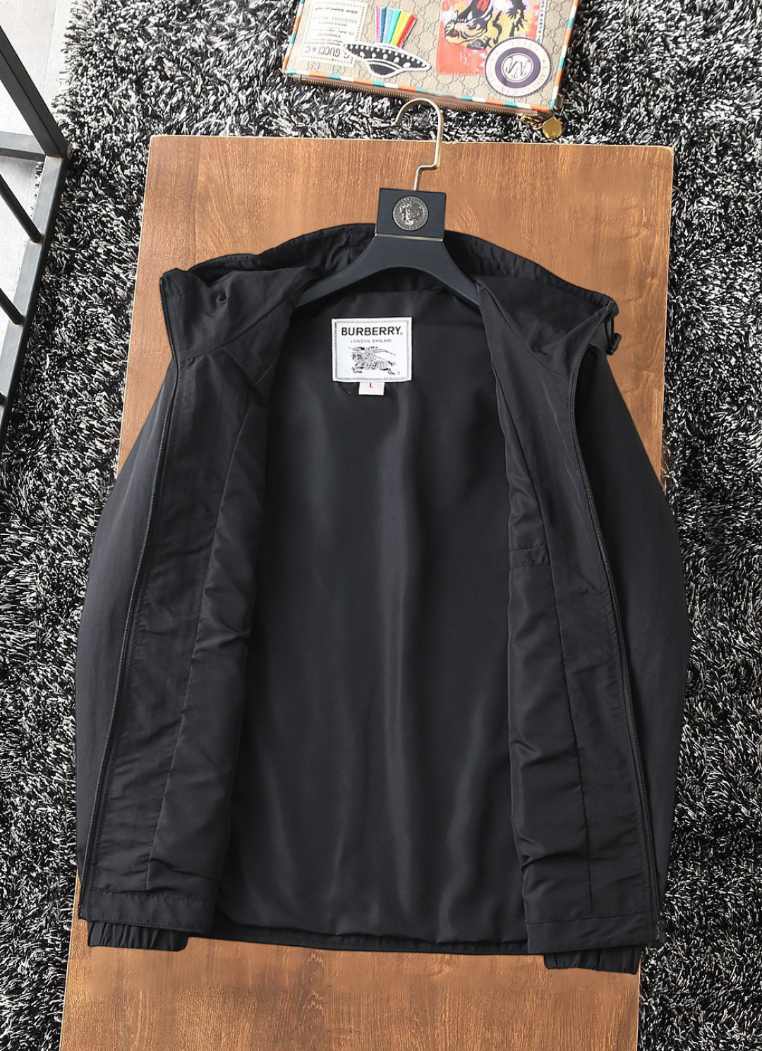 Hoodies & Sweatshirts