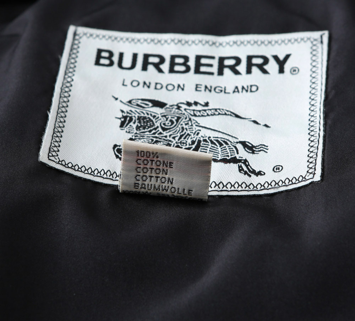 Hoodies & Sweatshirts