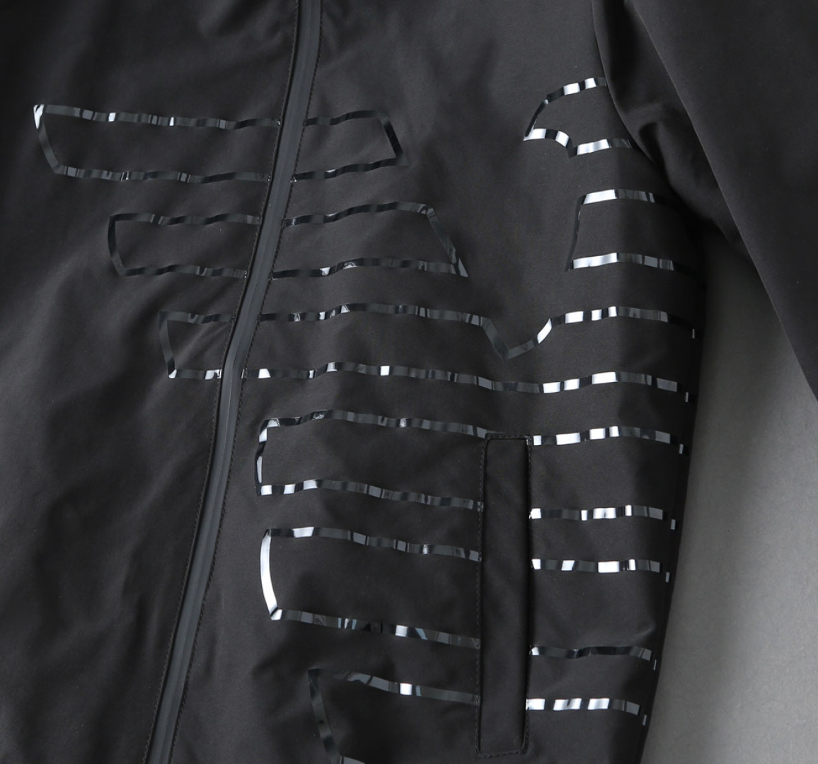 Hoodies & Sweatshirts