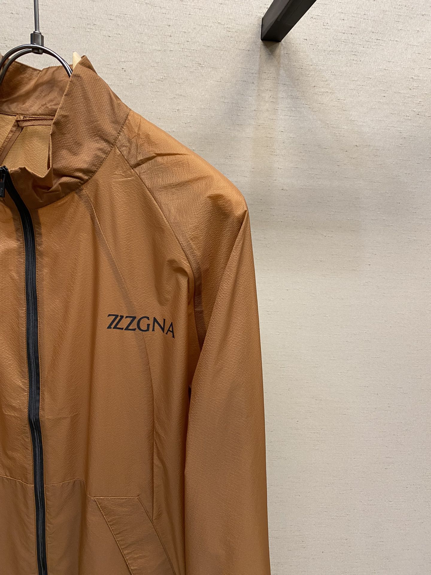 Hoodies & Sweatshirts