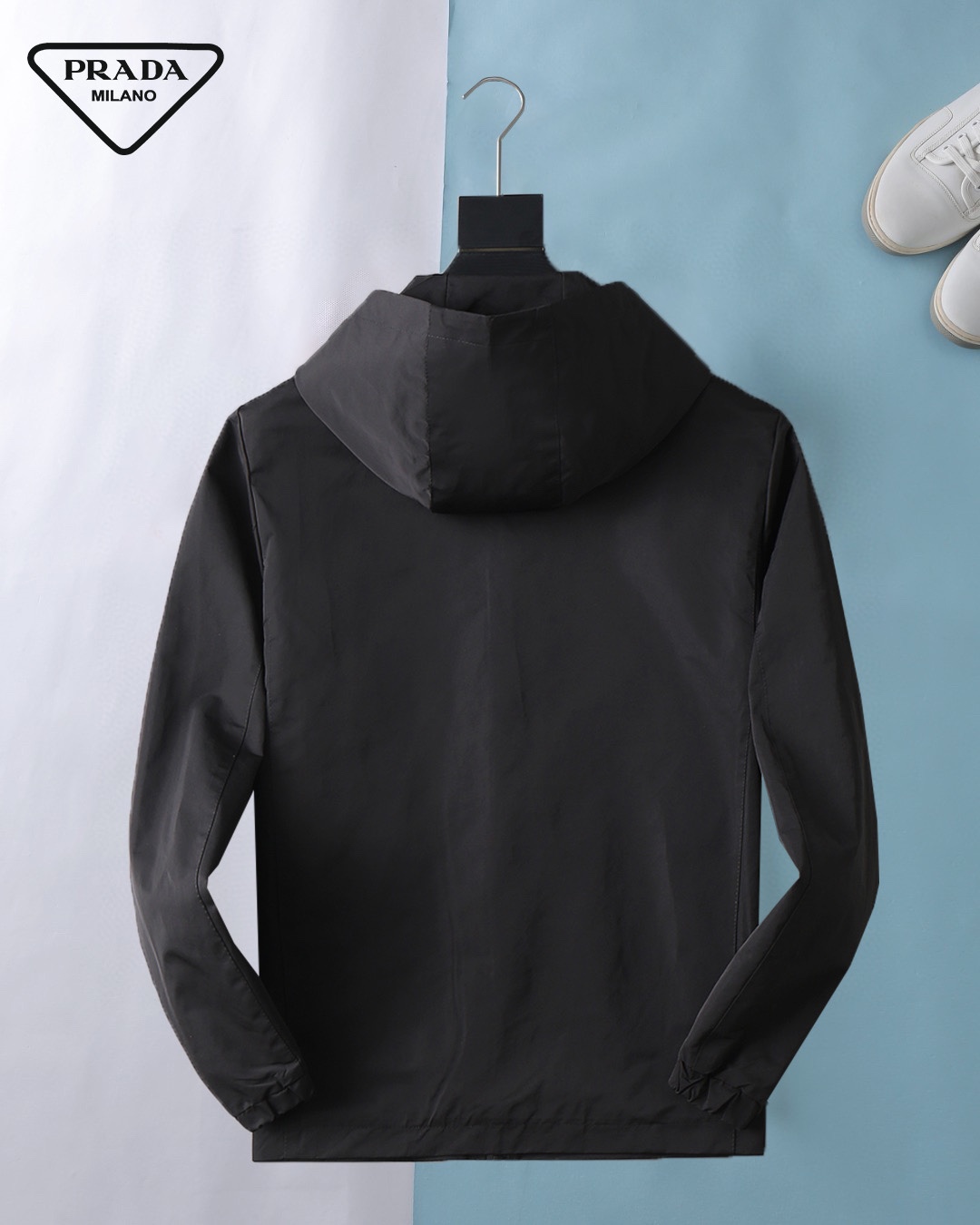 Hoodies & Sweatshirts