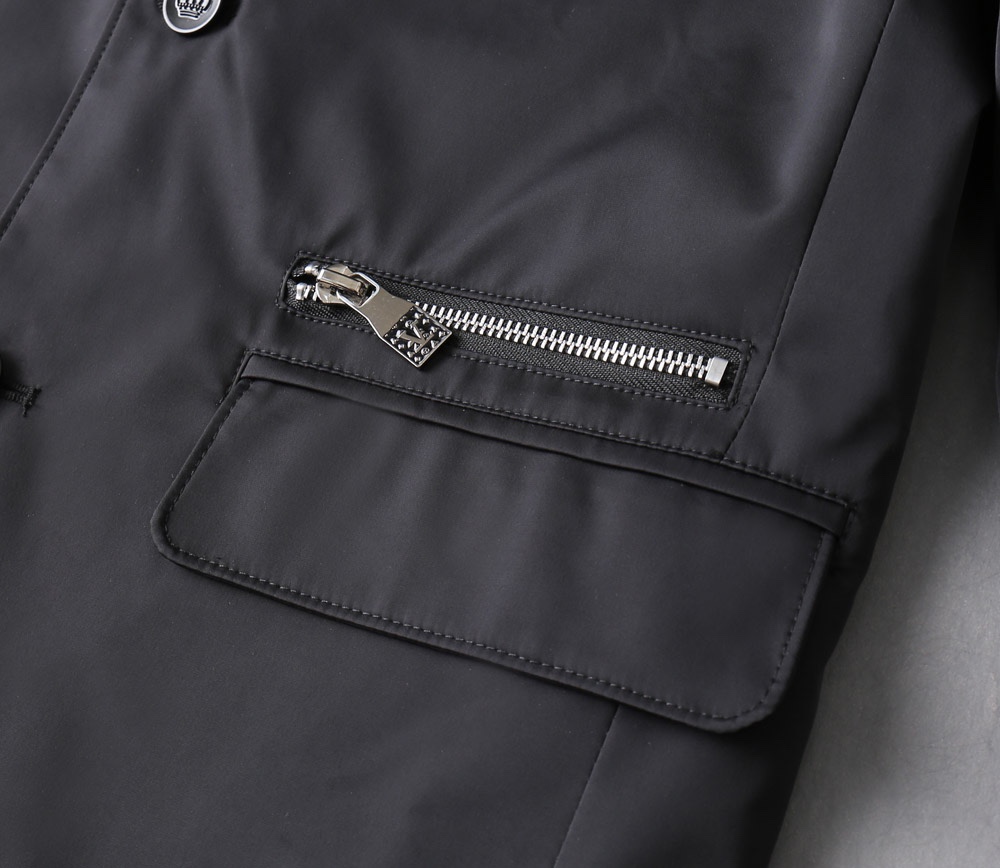 Hoodies & Sweatshirts