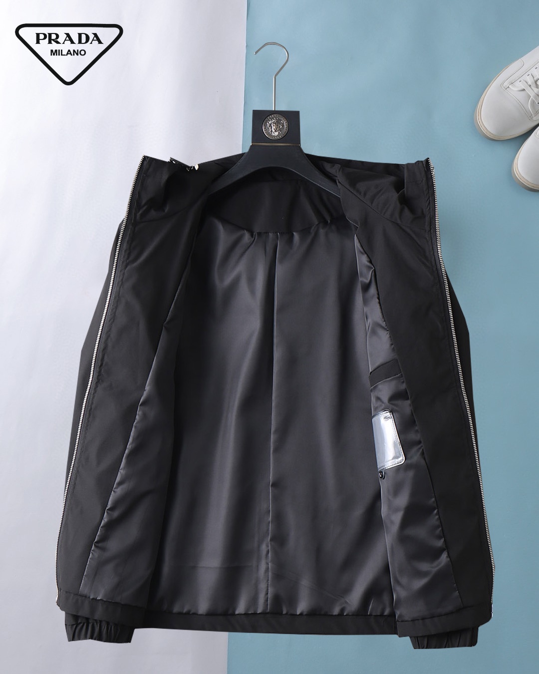 Hoodies & Sweatshirts