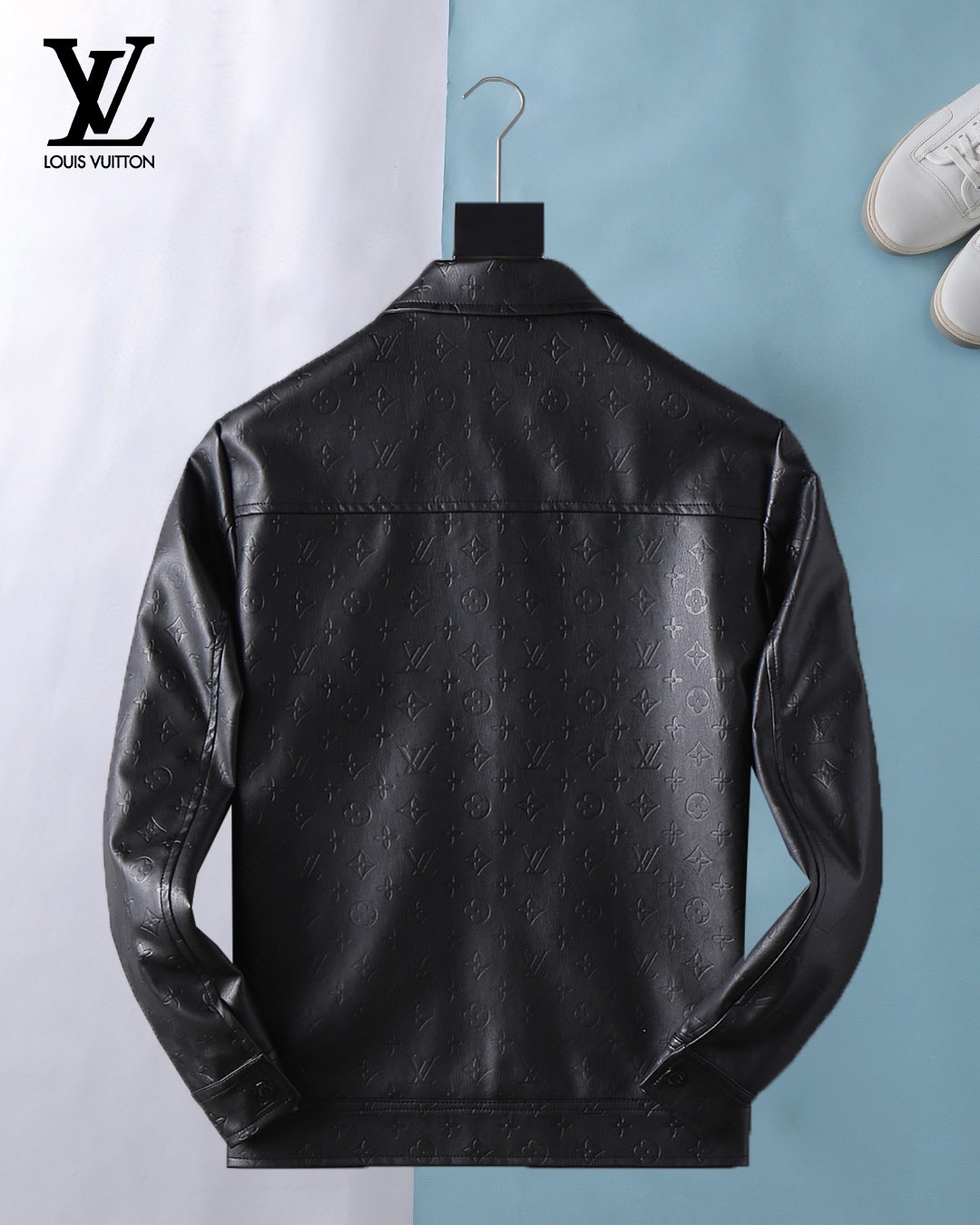 Hoodies & Sweatshirts