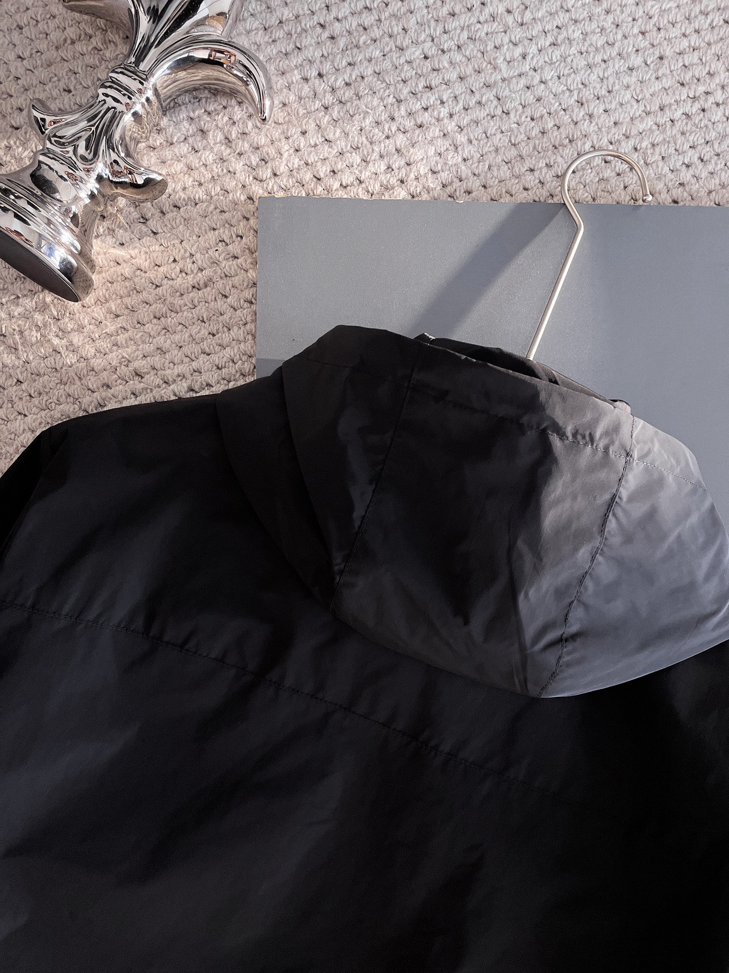 Hoodies & Sweatshirts