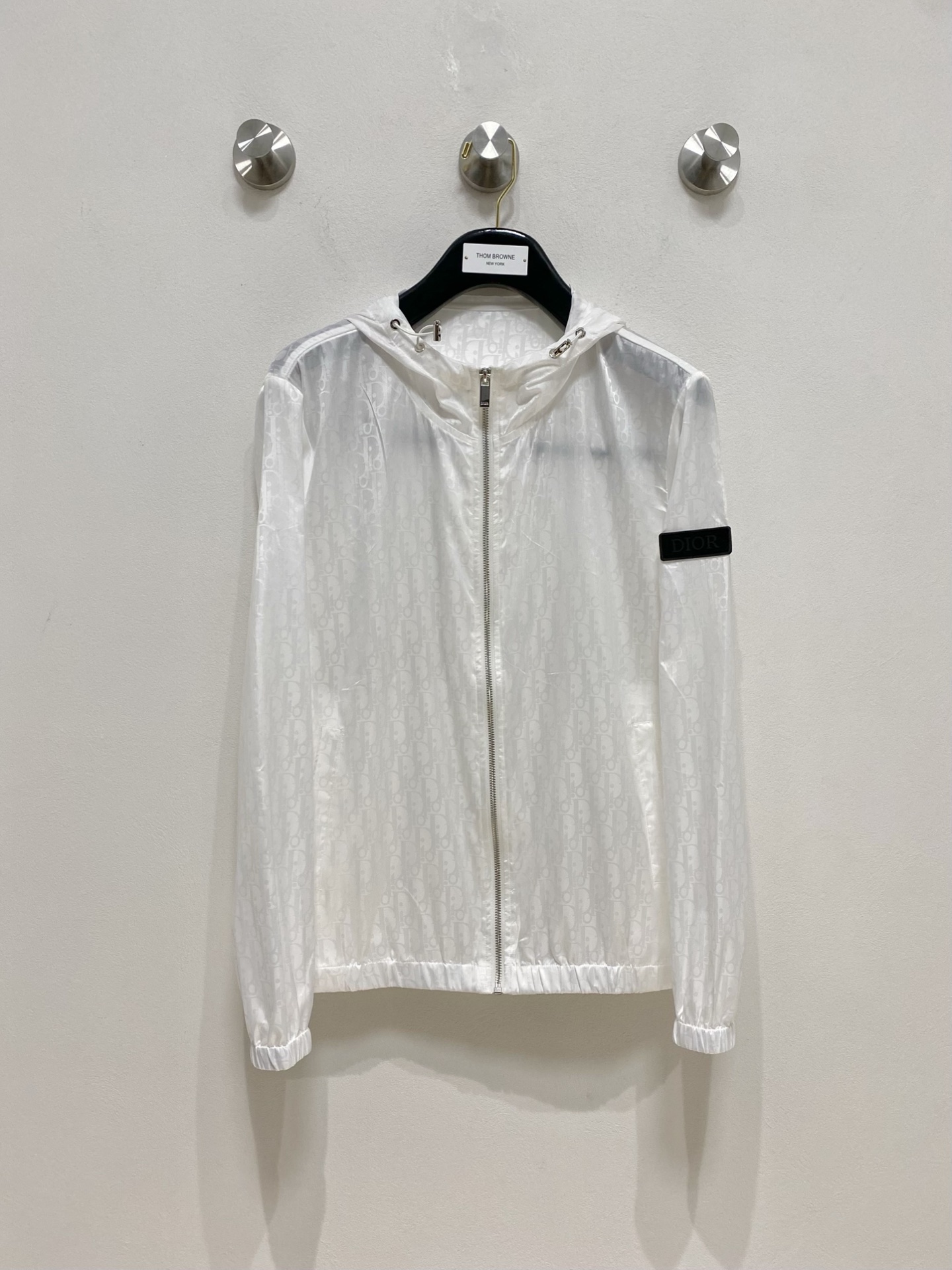 Hoodies & Sweatshirts