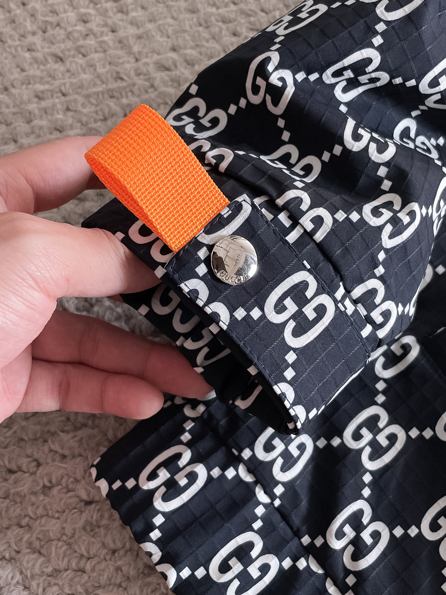 Hoodies & Sweatshirts