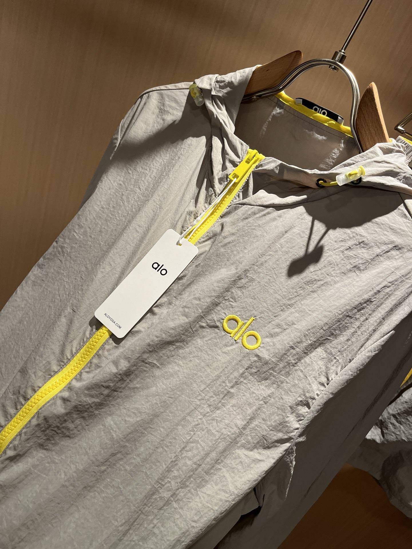 Hoodies & Sweatshirts