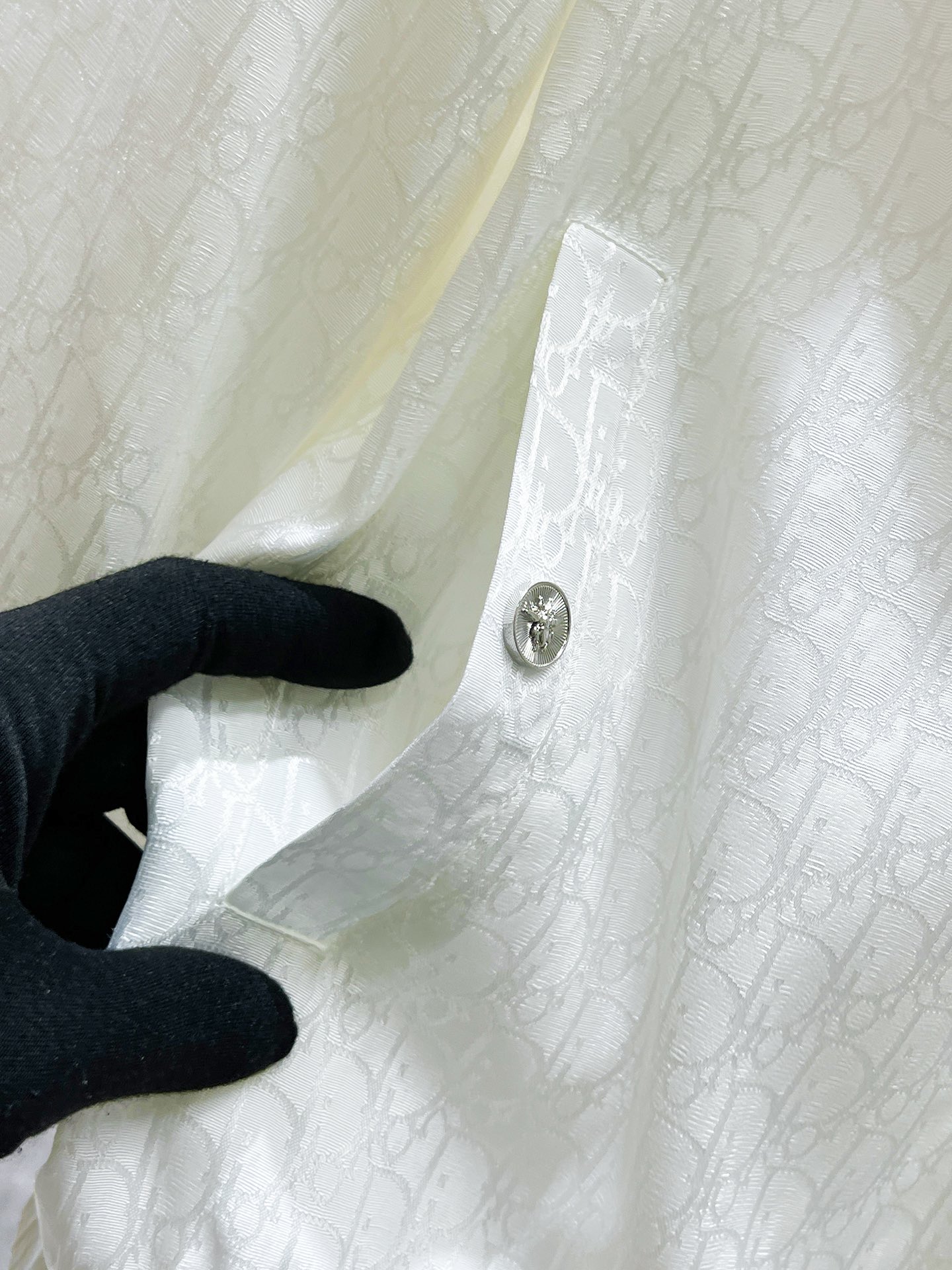 Hoodies & Sweatshirts