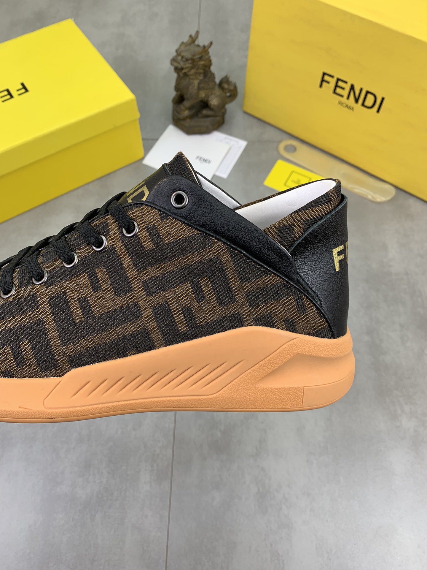 FendiSHOES