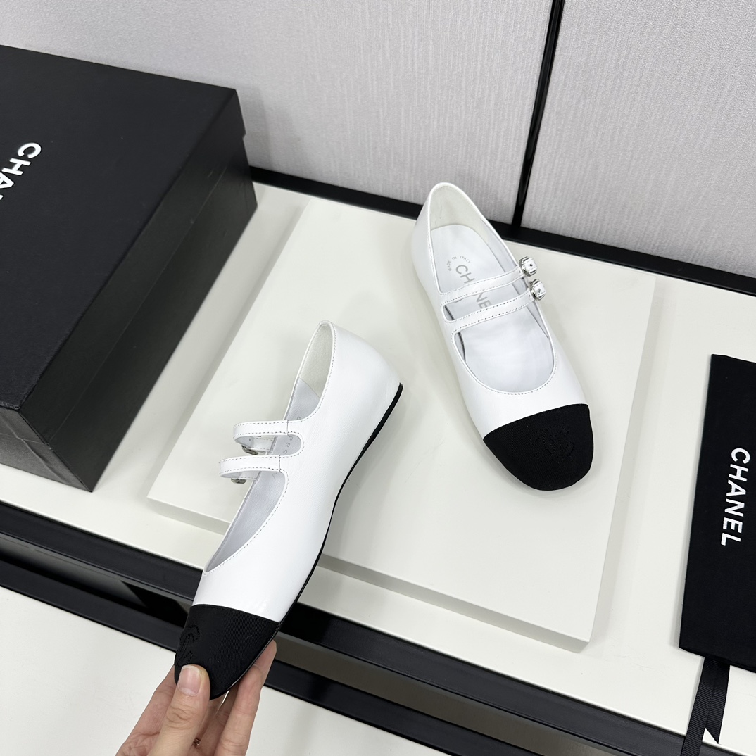 Womens shoes collection