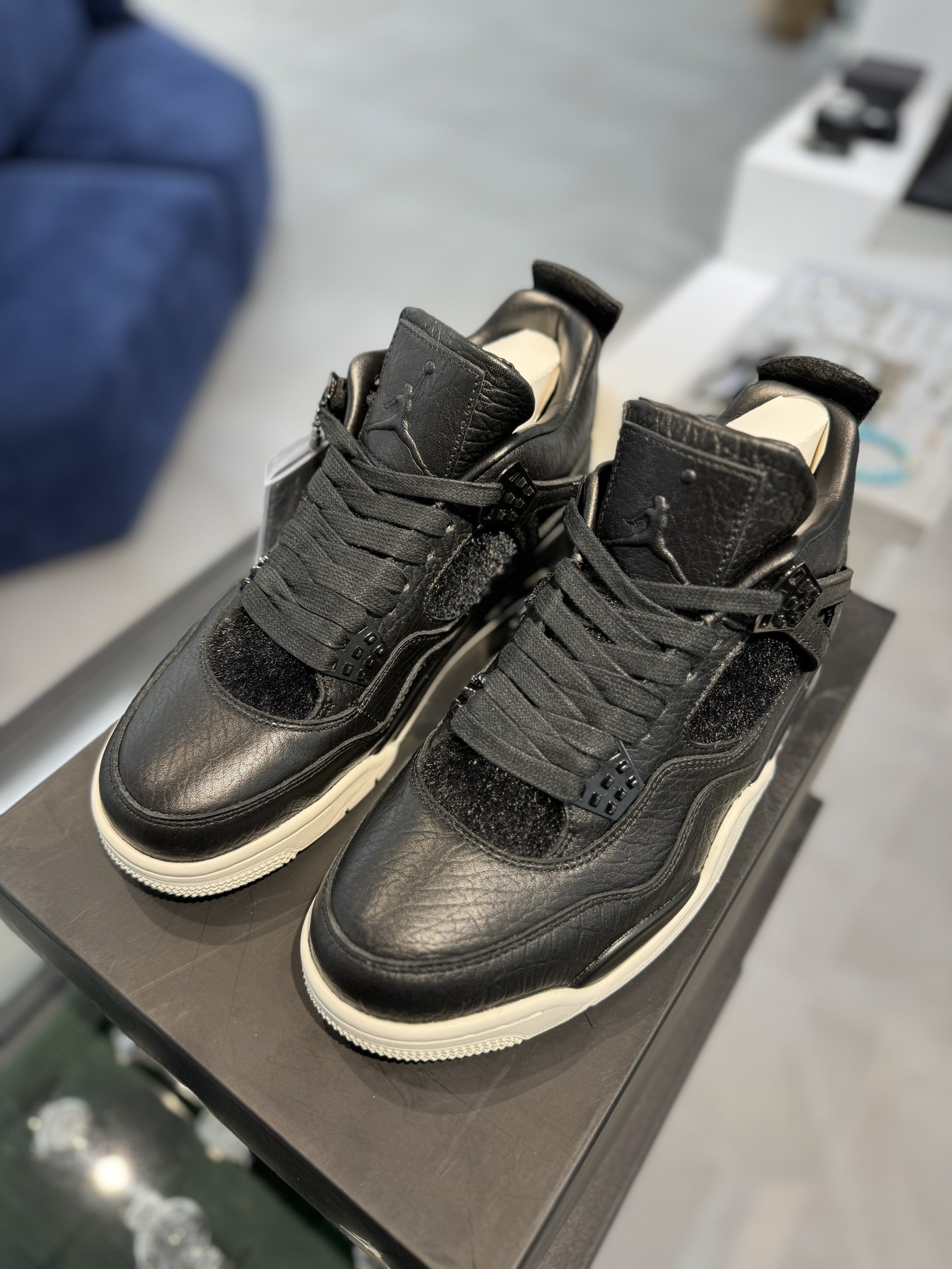 AirJordan4SHOES