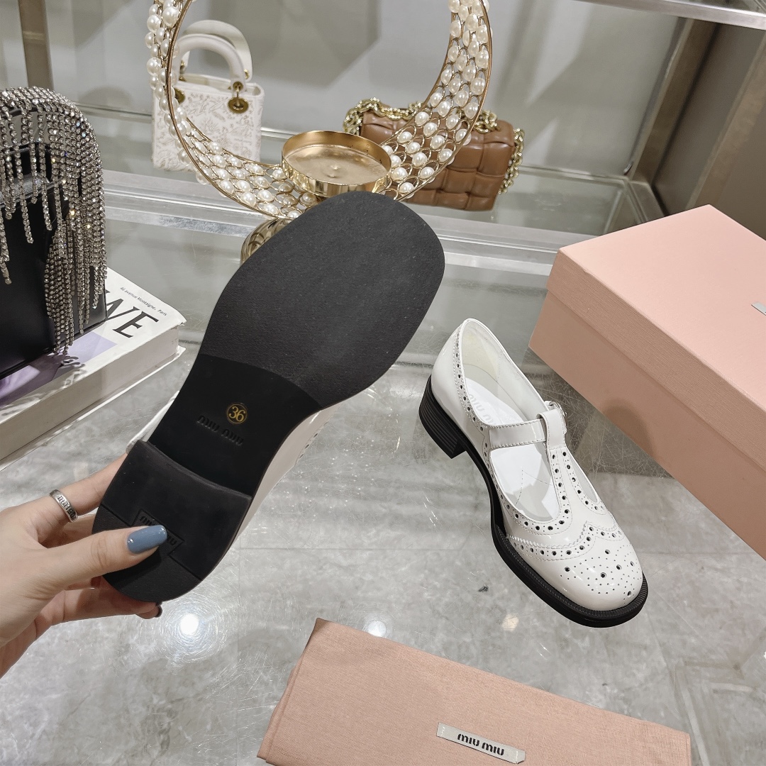 Womens shoes collection