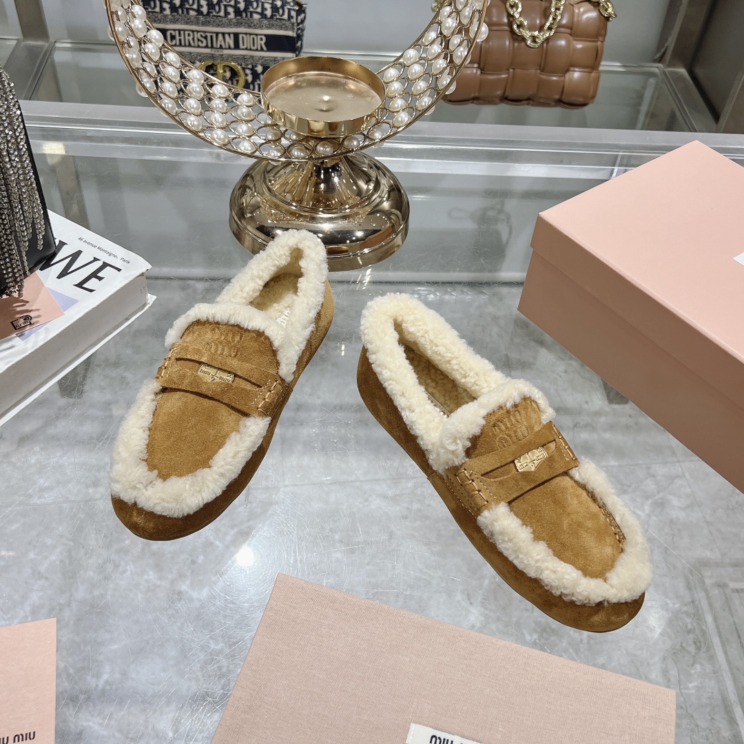 Womens shoes collection