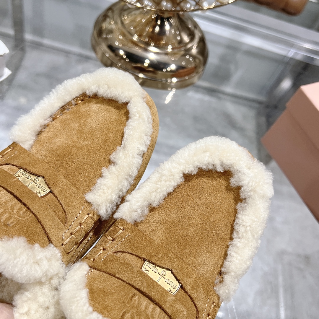 Womens shoes collection