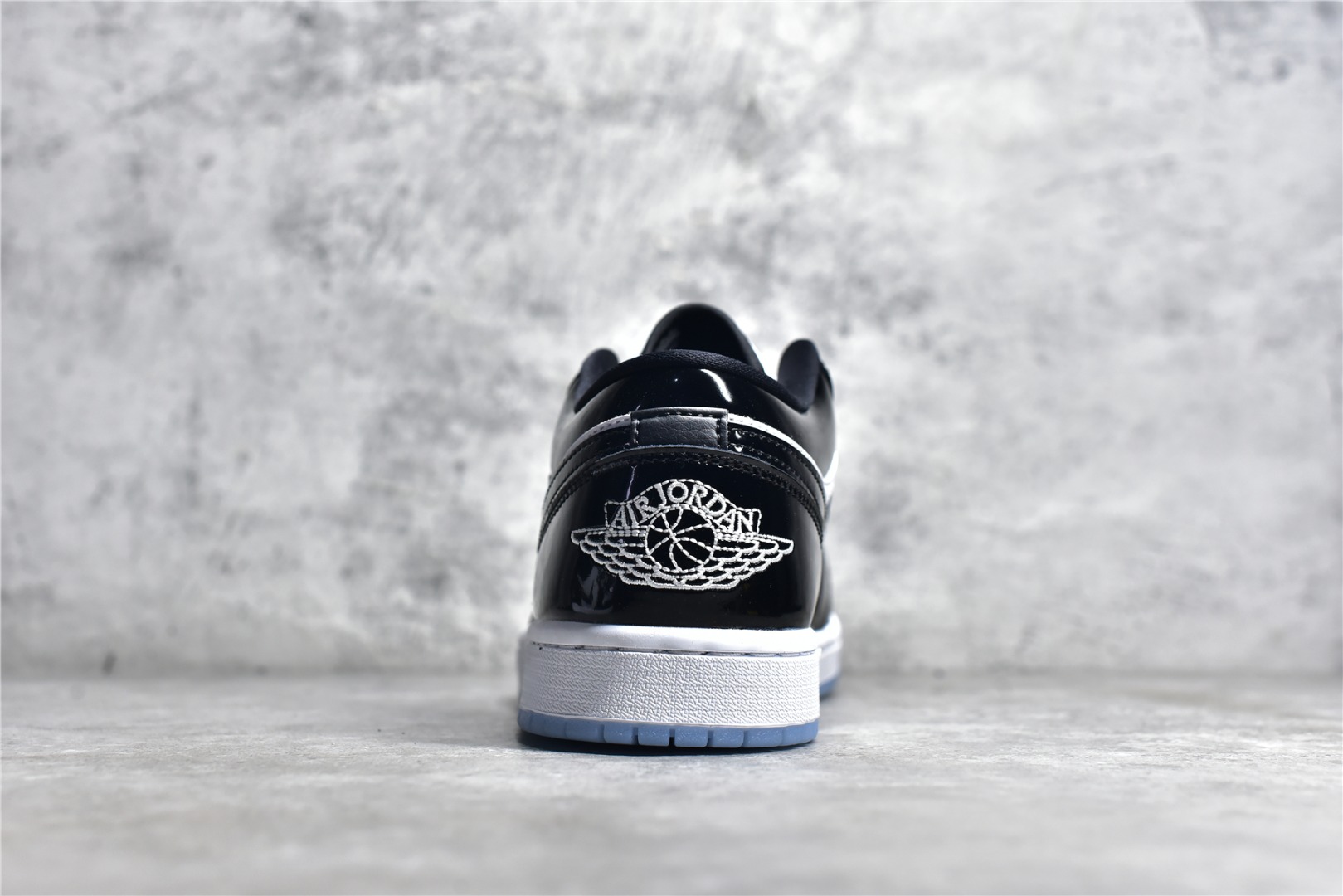 AirJordan1LowSHOES