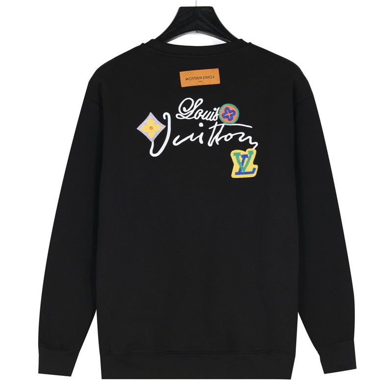 Hoodies & Sweatshirts