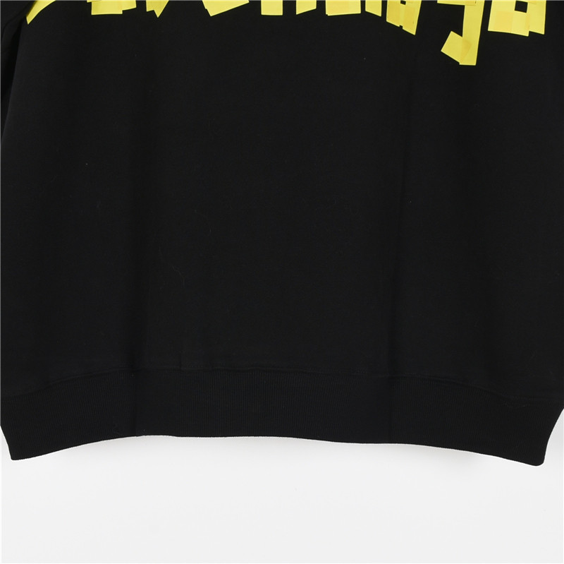 Hoodies & Sweatshirts